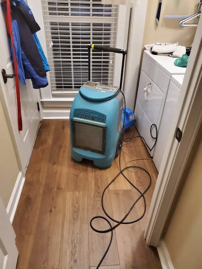 Commercial dehumidifier deployed for Flood Damage Cleanup in Kailua
